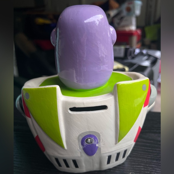 Toy store Buzz lightyear piggy bank - Picture 3 of 3